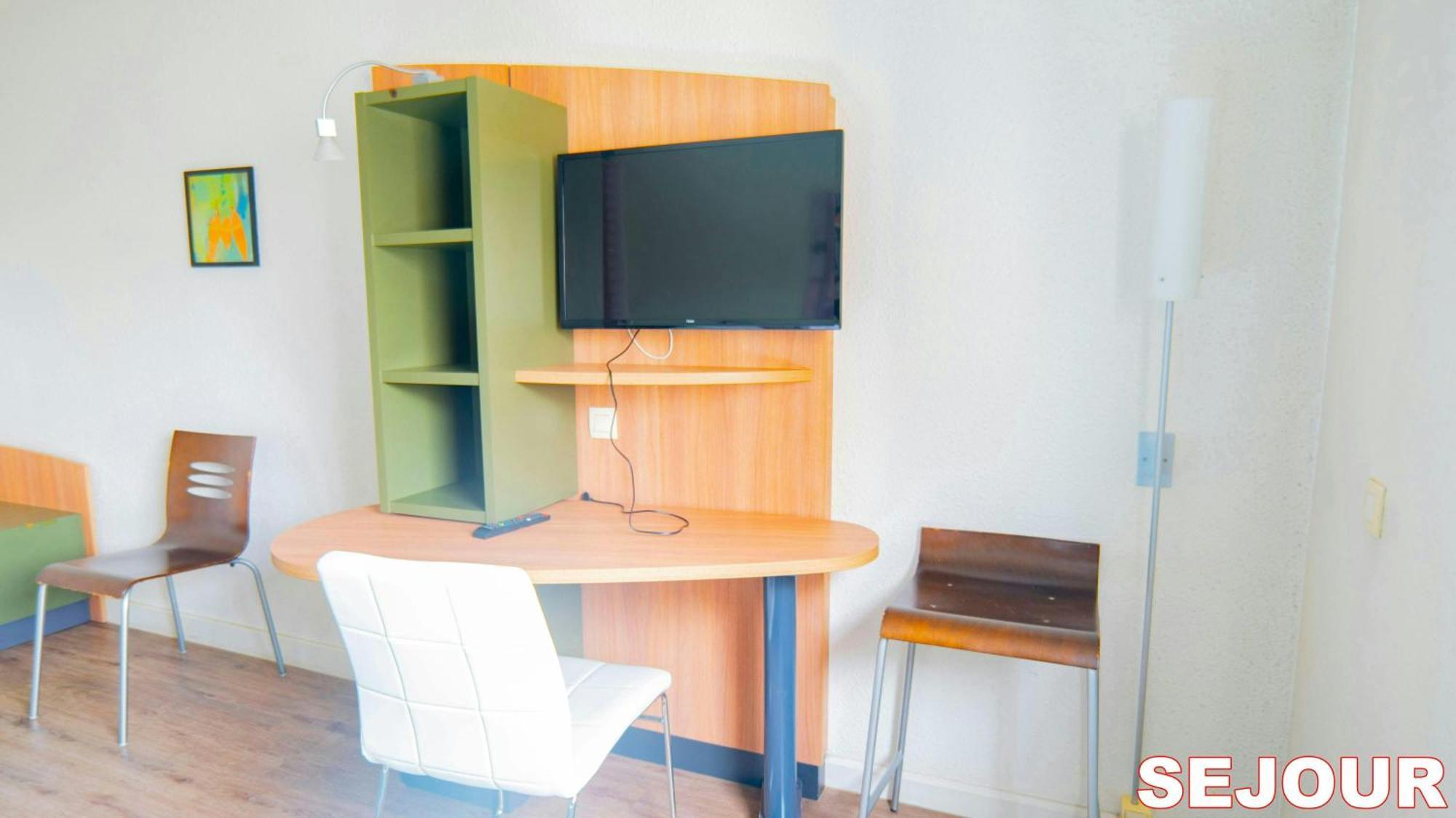 5 Minutes Du Zenith - Chic Apartment *